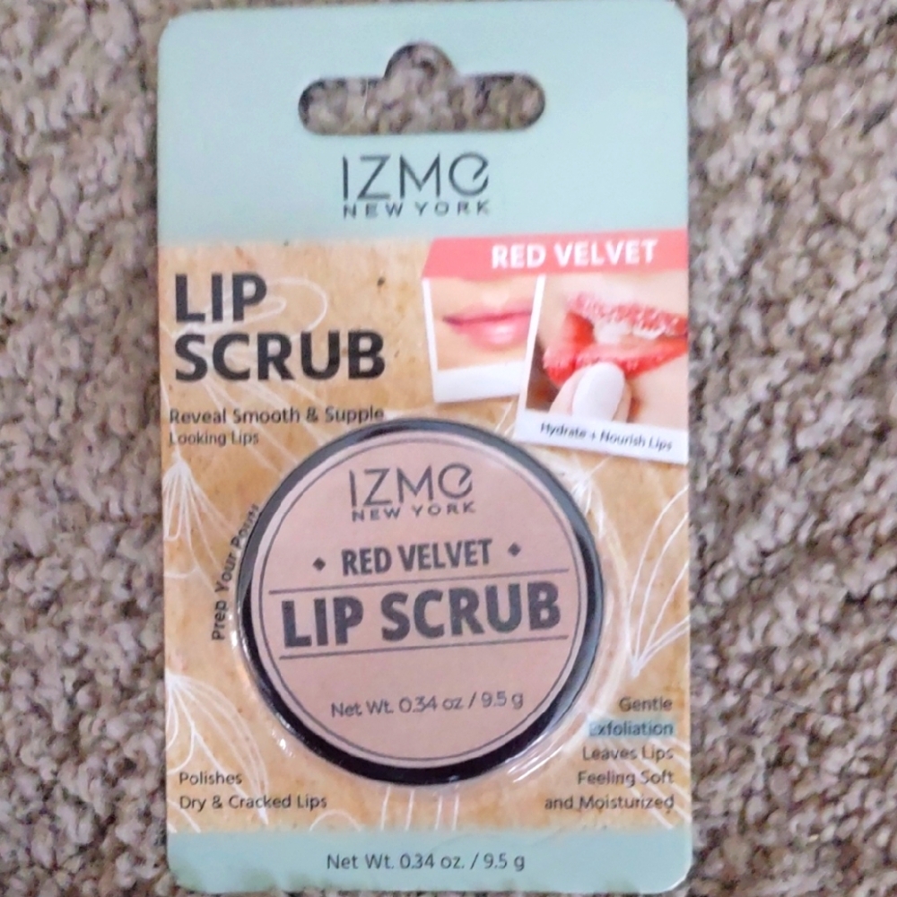 IZME NEW YORK, Lip Scrub in Red velvet. NEW IN PACKAGE